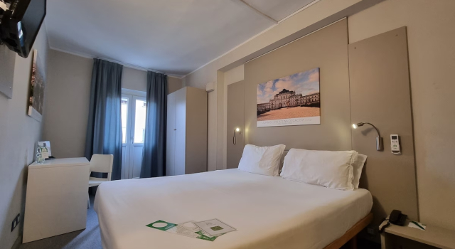 Green Class Hotel Astoria