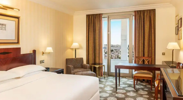 Двухместный люкс Executive Sheraton Amman Al Nabil Hotel