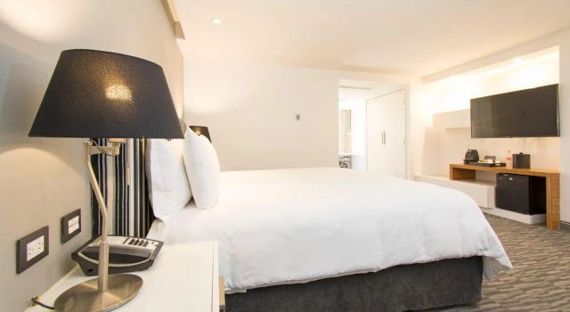 Четырёхместный полулюкс Presidente InterContinental Guadalajara by IHG
