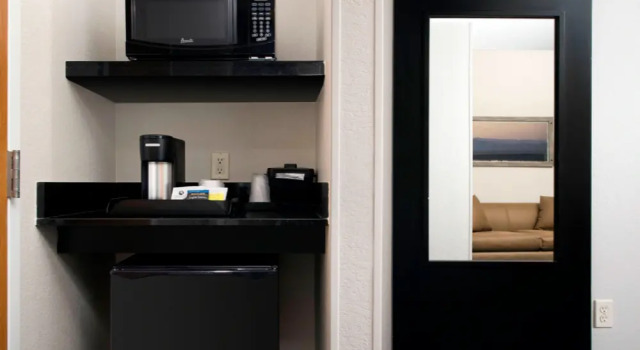 Двухместная большая студия Fairfield Inn & Suites by Marriott Miami Airport South