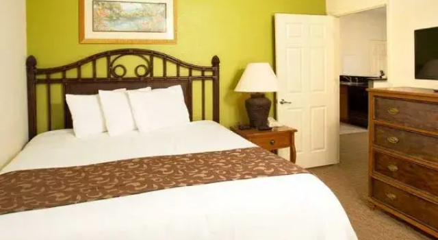 Люкс 4 Bath Standard с 4 спальнями Lake Buena Vista Resort Village and Spa, Near Disney