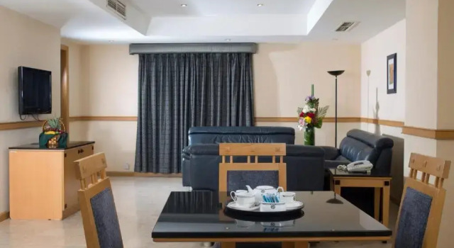 Четырёхместный люкс Executive Baisan International Hotel