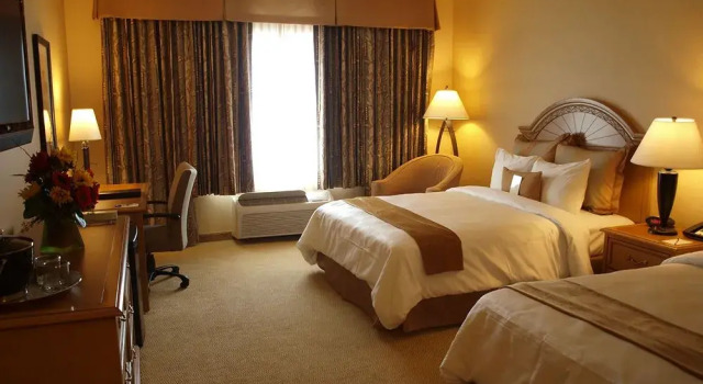 The Inn at Charles Town / Hollywood Casino, Buchen Sie Hotel Charles Town 
