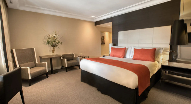 Полулюкс Premium с видом на гавань InterContinental Marseille - Hotel Dieu by IHG