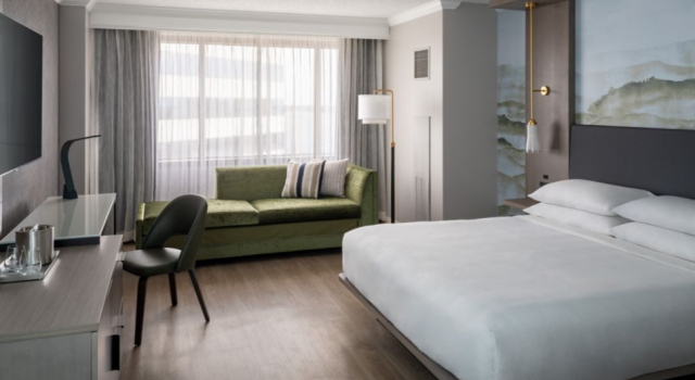 Номер Renovated Marriott Jacksonville Downtown