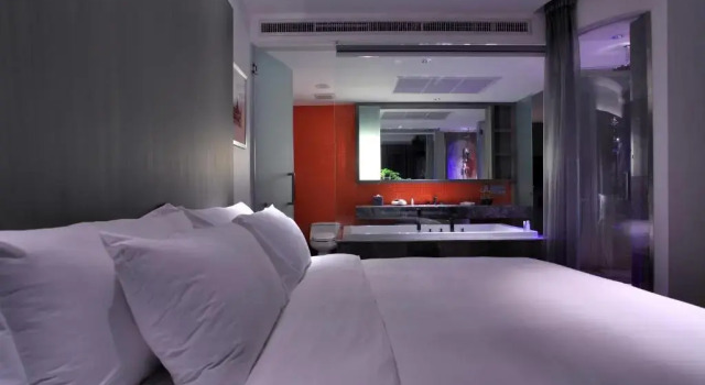 Двухместный люкс Full Spectrum LiT BANGKOK Hotel