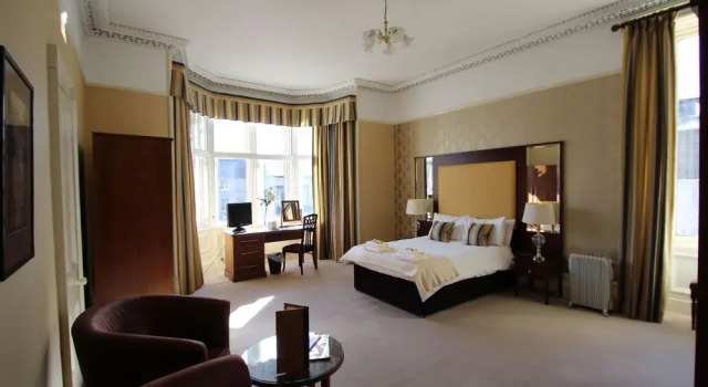 Chapelbank Hotel  Bistro, Reserva ahora Hotel Forfar Angus