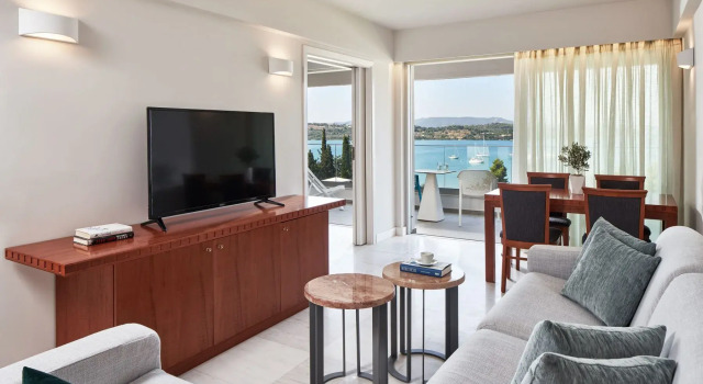 Двухместный Suite with unlimited sea view Superior AKS Porto Heli Hotel