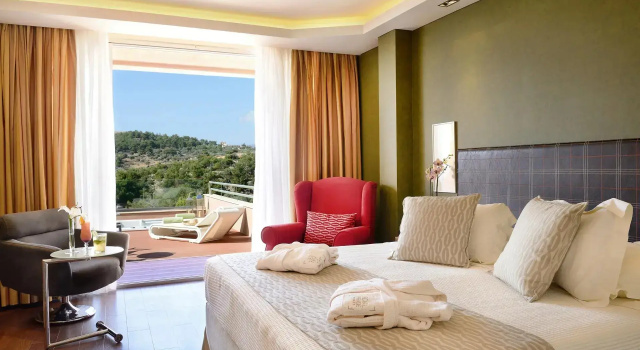 Двухместный номер Royal с видом на море Royal Paradise Beach Resort & Spa