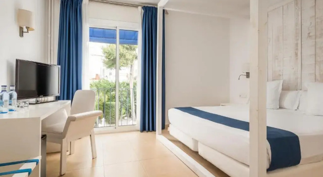 Двухместный номер Standard с видом на сад Hotel Medium Sitges Park