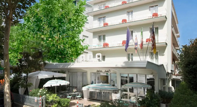 Ada Hotel