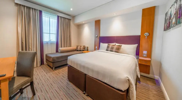 Двухместный номер Premier Inn Dubai Investments Park - An Emirates Group Company