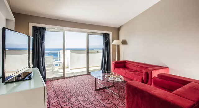 Люкс Pearl Charisma De Luxe Hotel