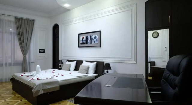 Suite doppia Jacuzzi con balcone e con vista S&L Boutique Hotel