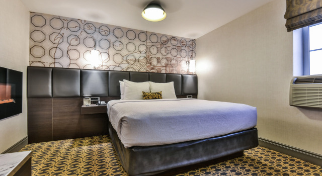 The Champlain Waterfront Hotel, an Ascend Collection Hotel, Book Hotel Hoteller i Orillia med parkering, Parkering