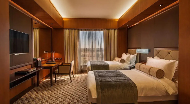 Четырёхместный люкс Deluxe с 2 комнатами Ayla Grand Hotel