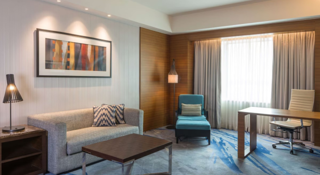 Двухместный люкс с видом на гавань Radisson Blu Cebu