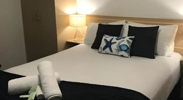 Abu Dhabi Centre - Unique Room, Забронировать Отель Отели Абу-Даби 3 звезды, рядом с Фестиваль «Каср аль-Хосн», 3*