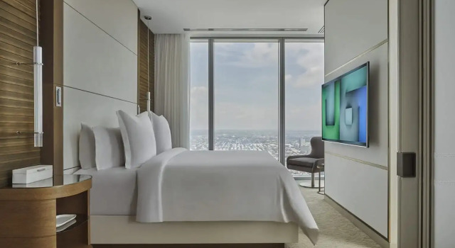Двухместный люкс Landmark Corner Four Seasons Hotel Philadelphia at Comcast Center