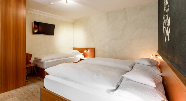 Трёхместный номер Hotel & SPA Croce Bianca
