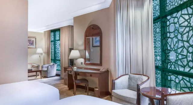 Полулюкс c 1 комнатой с видом на город Madinah Hilton Hotel
