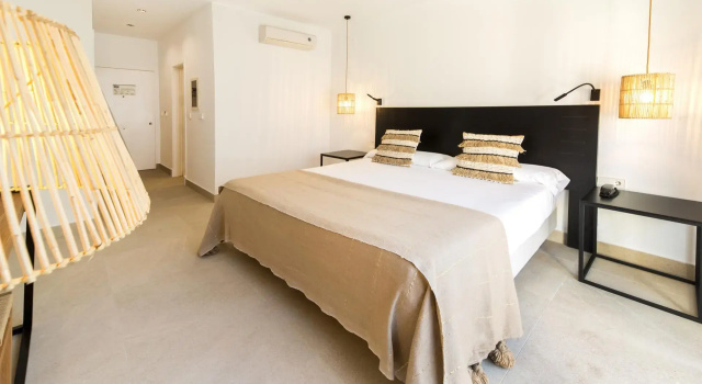 Двухместный полулюкс Private Terrace & Jacuzzi FERGUS Conil Park