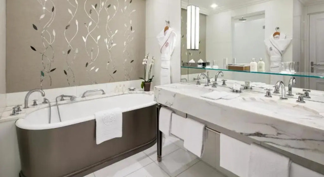 Двухместный люкс Presidential Отель Plaza Athenee