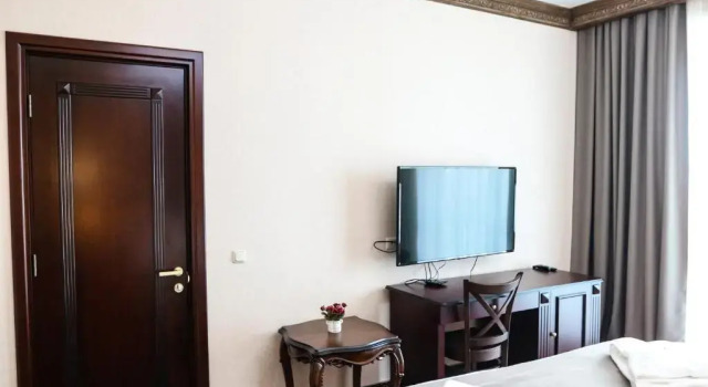 Double Luxe Konyak Hotel