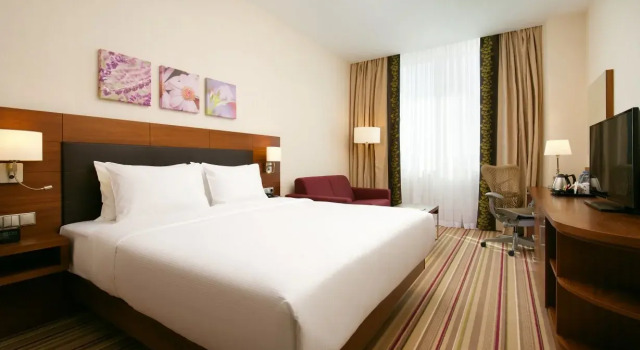 Двухместный номер Семейный Отель Hilton Garden Inn Волгоград