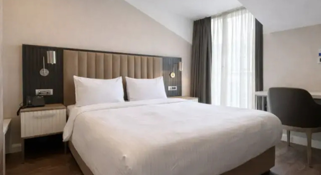 Двухместный люкс Roof Floor с балконом Livinton Hotel