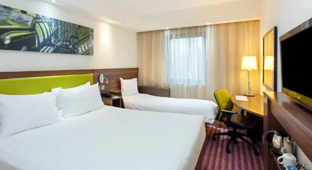 Двухместный номер With Sofa Hampton by Hilton London Croydon