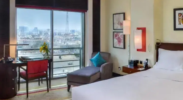 Двухместный номер Superior с балконом и с видом на город Sofitel Al Khobar The Corniche