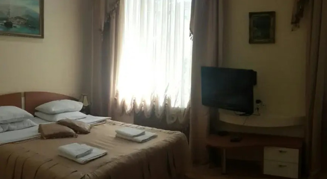 Park Royal Bely Lebed Mini-Hotel, Buchen Sie Hotel Jalta Yalta Gavan'