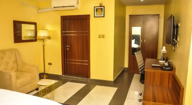 Люкс Executive Marriot Airport Hotels