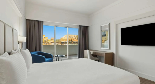 Люкс Senior с 3 комнатами Курорт Rixos Bab Al Bahr - Ultra All Inclusive