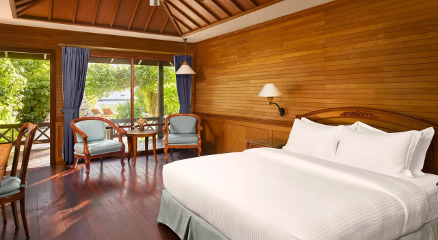 Двухместная Beach Villa Sunset Royal Island Resort Maldives