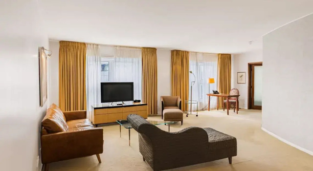 Двухместный люкс Executive Van der Valk Hotel Paris CDG Airport