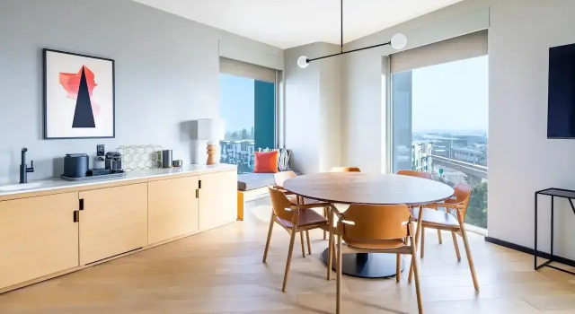 Двухместная студия люкс Пентхаус The Shay, a Destination by Hyatt