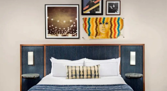 Двухместный полулюкс с красивым видом из окна The Troubadour Hotel New Orleans