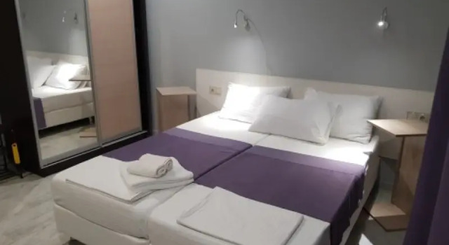 Двухместный номер with extrabed с балконом ГБ
