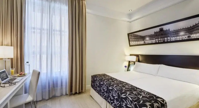 Двухместный номер Basic Sercotel Las Torres