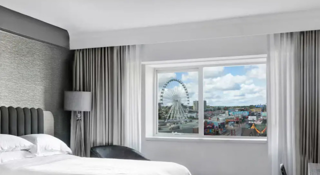 Номер с видом на город Sheraton Fallsview Hotel