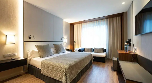 Трёхместный номер Premium Catalonia Barcelona Plaza
