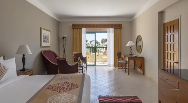 Семейный люкс Bayview Taba Heights Resort