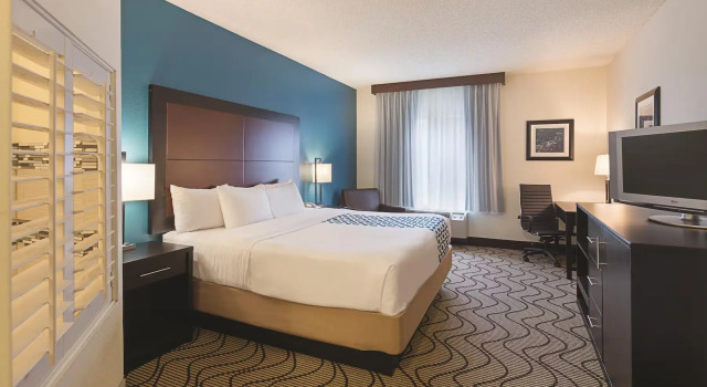 Двухместный Studio Suite Deluxe La Quinta Inn & Suites by Wyndham Central Point - Medford