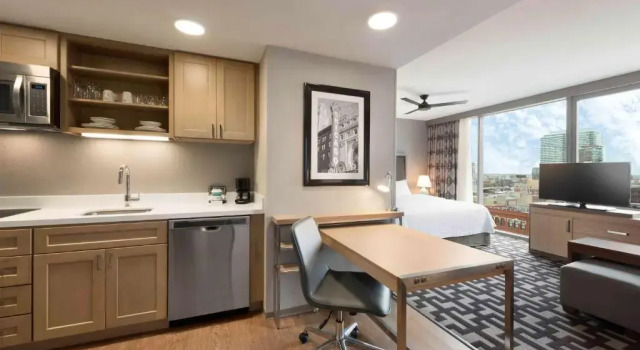 Двухместный люкс c 1 комнатой с красивым видом из окна Homewood Suites by Hilton Chicago West Loop Fulton Mkt Area