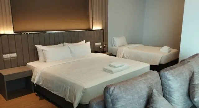 Трёхместный люкс семейный Crystal Srivaree Suvarnabhumi Hotel
