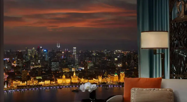 Двухместный люкс The Bund River View The Ritz-Carlton Shanghai, Pudong