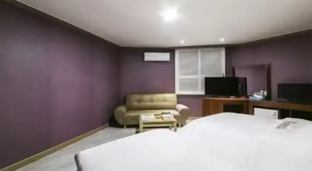 Номер Semi-Deluxe Happy Q Motel