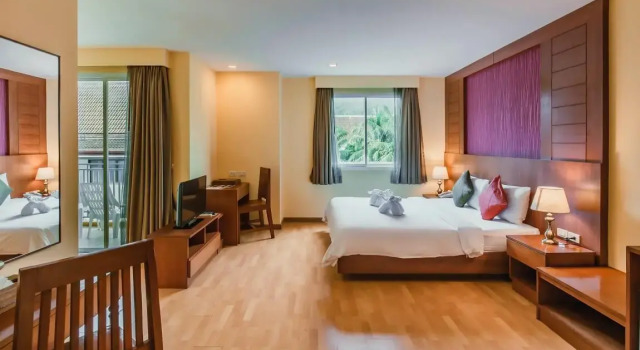 Двухместный люкс Executive с видом на город Отель Elite Suites Patong